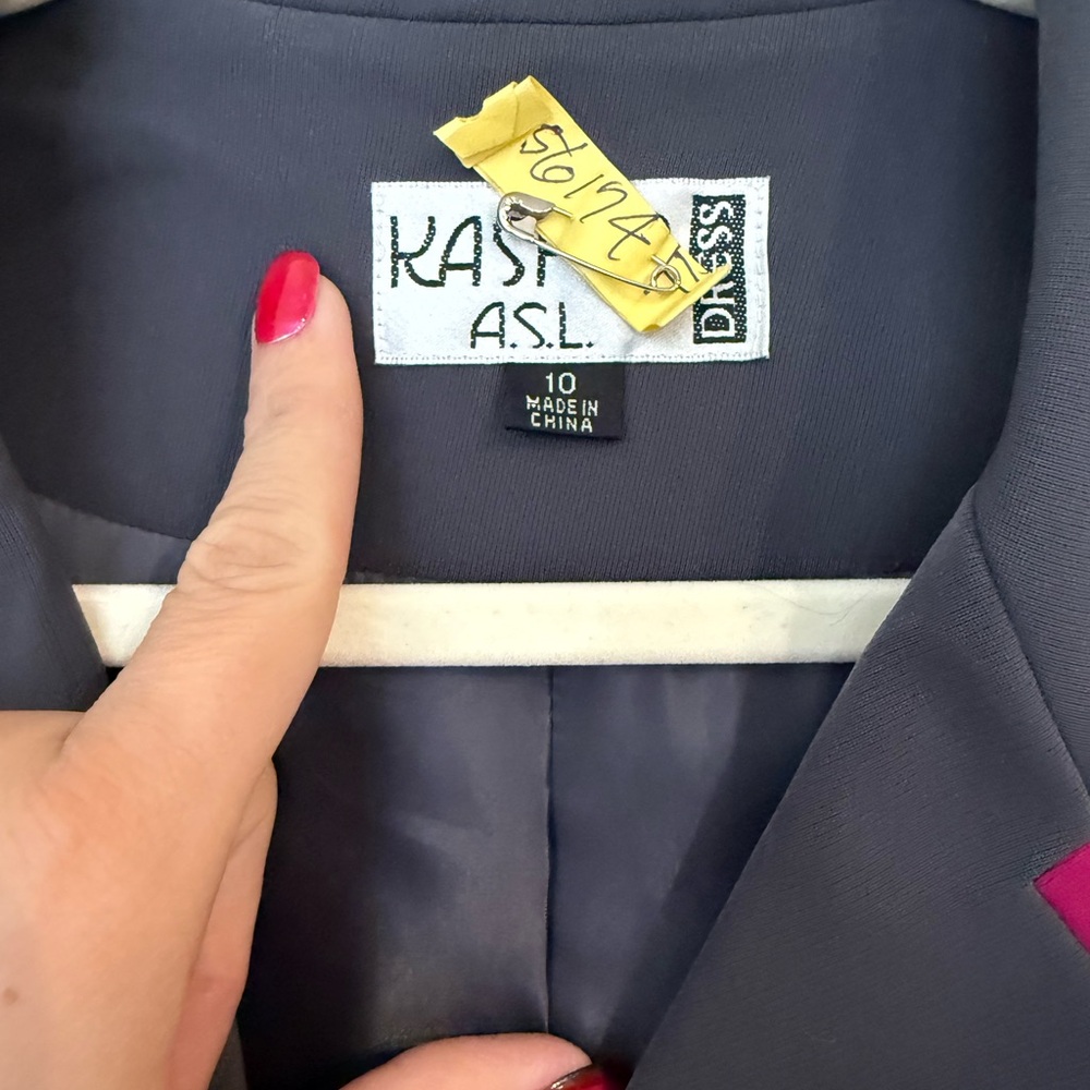 Kasper Gray Trench Coat with Pink Trim - Picture 3 of 4
